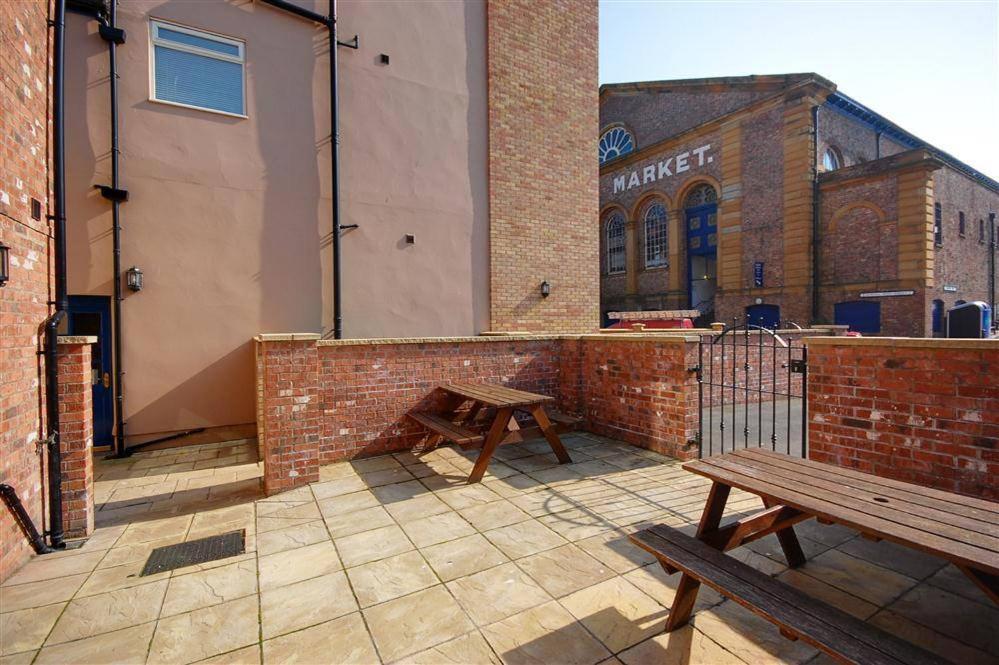 Hotties House - Two-Bed Cottage, Dog-Friendly & Off-Street Parking - Scarborough Exterior photo