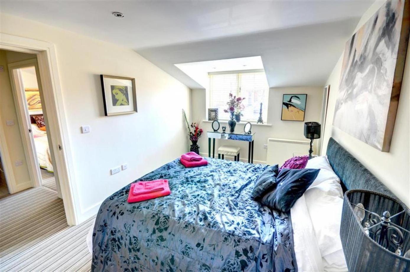 Hotties House - Two-Bed Cottage, Dog-Friendly & Off-Street Parking - Scarborough Exterior photo